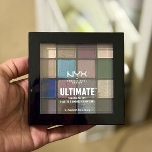 NYX "Ultimate" eyeshadow palette